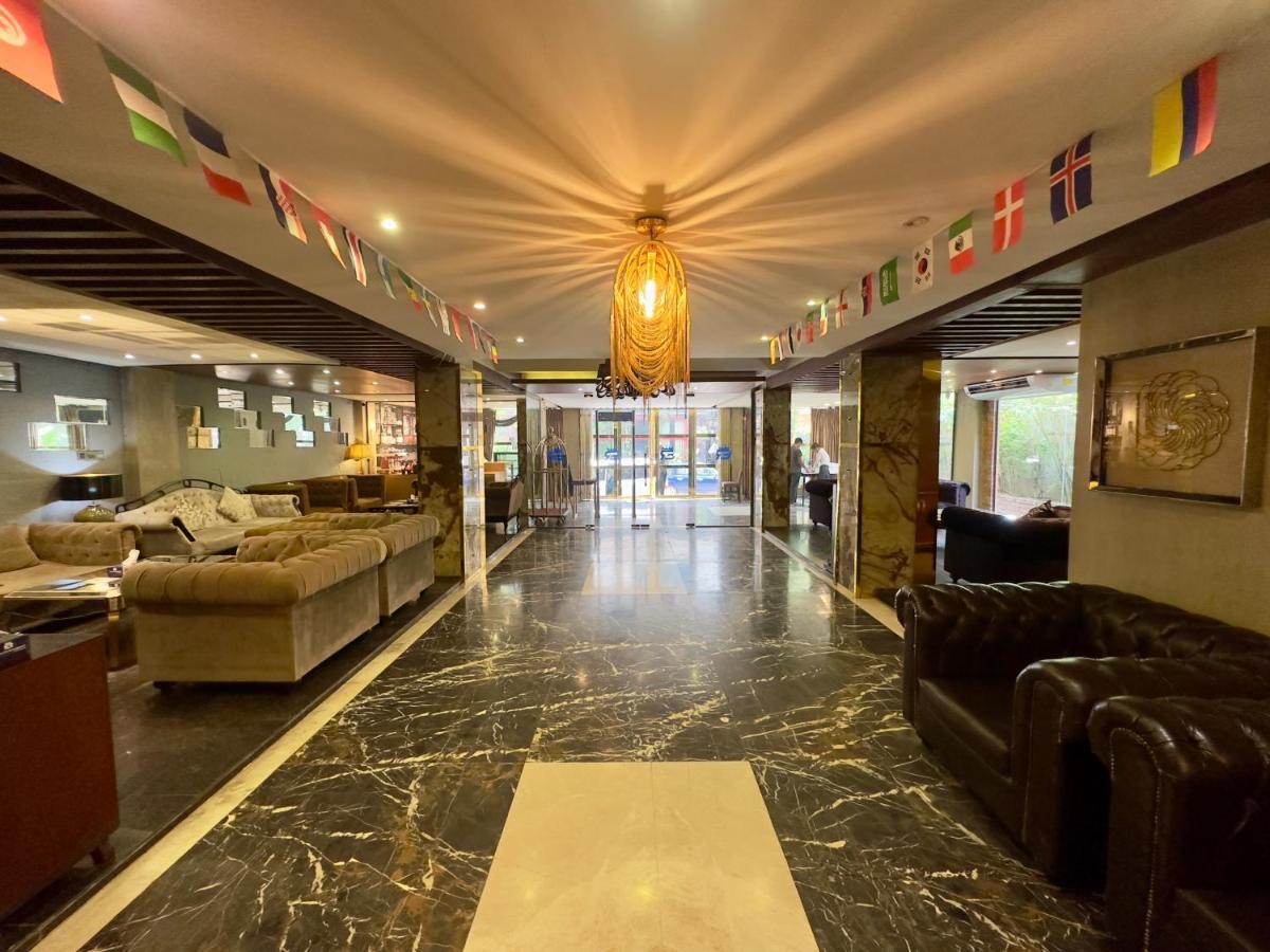 The Elite Residence Dhaka Esterno foto