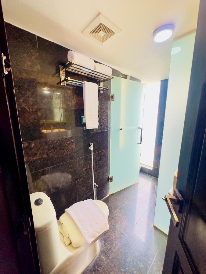 The Elite Residence Dhaka Esterno foto