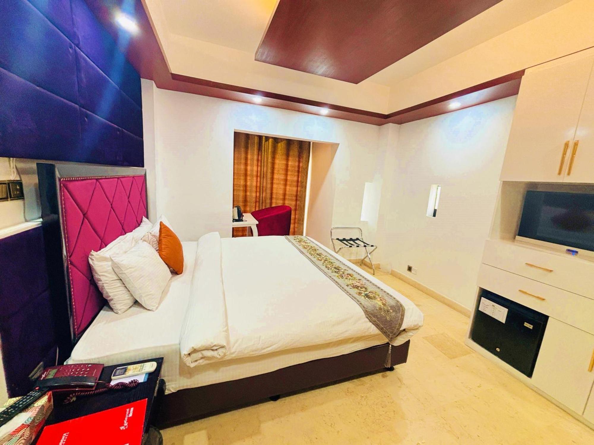 The Elite Residence Dhaka Esterno foto